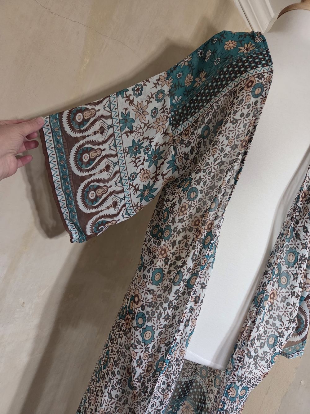 Boho Floral Long Kimono - Picture 6 of 9